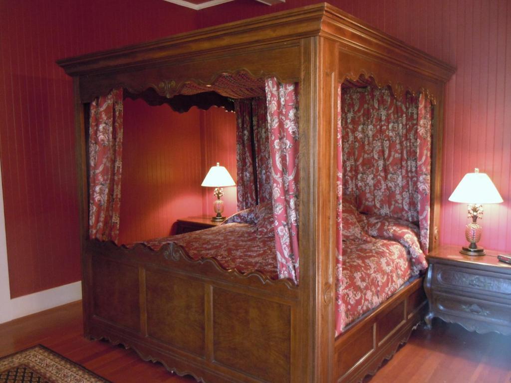 Jacaranda Inn ワイメア 部屋 写真
