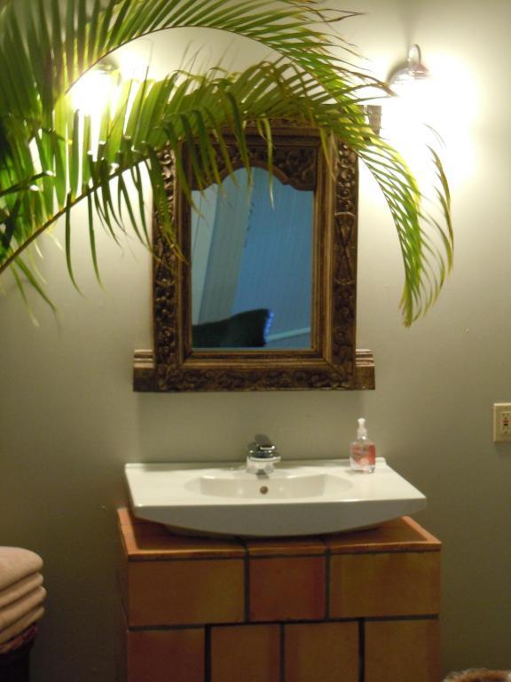 Jacaranda Inn ワイメア 部屋 写真