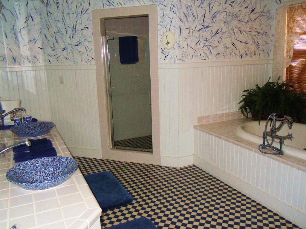 Jacaranda Inn ワイメア 部屋 写真