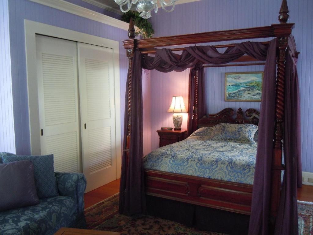 Jacaranda Inn ワイメア 部屋 写真